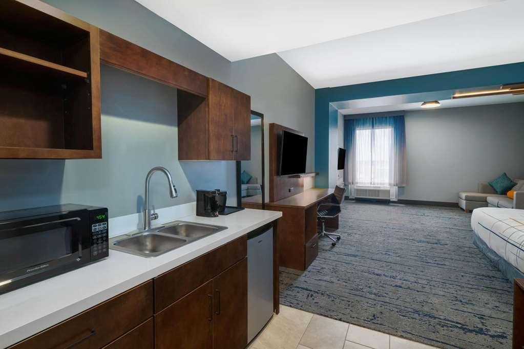 La Quinta Inn & Suites By Wyndham Louisville Ne - Old Henry Rd Quarto foto